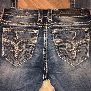 Size 27 Rock Revival skinny jeans